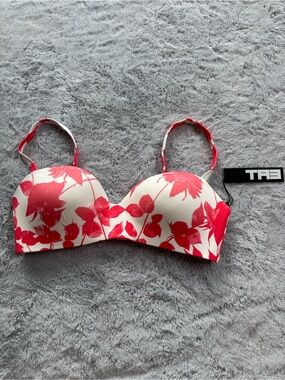 TA3 Wireless Swim Bra Rosey Bikini Top Supportive Molded Cups Small C-DD
